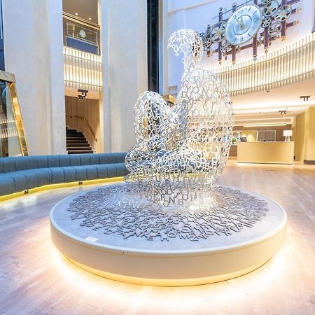 فندق بلازا أندورا لا فيلا المظهر الخارجي الصورة Fountain in the lobby of the hotel