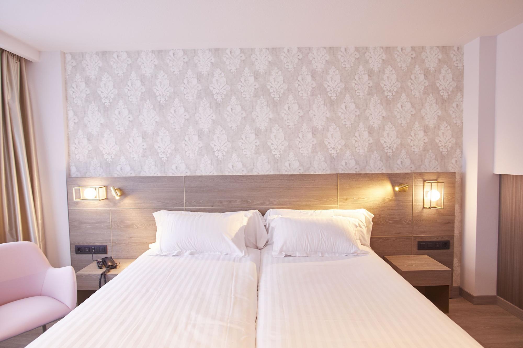 فندق بلازا أندورا لا فيلا المظهر الخارجي الصورة A room at the hotel