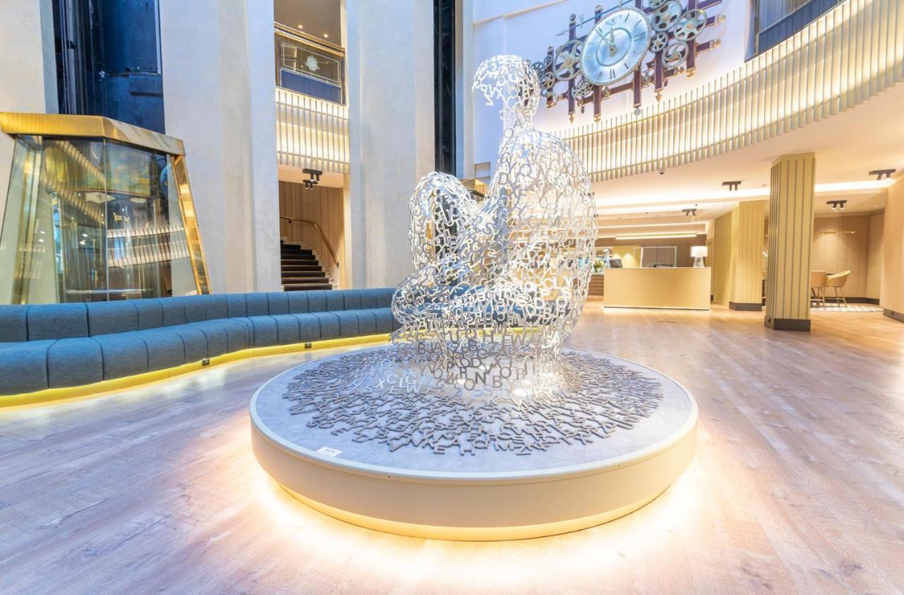 فندق بلازا أندورا لا فيلا المظهر الخارجي الصورة Fountain in the lobby of the hotel