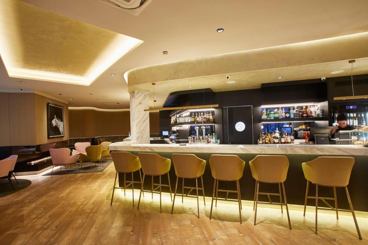 فندق بلازا أندورا لا فيلا المظهر الخارجي الصورة The bar at the lounge